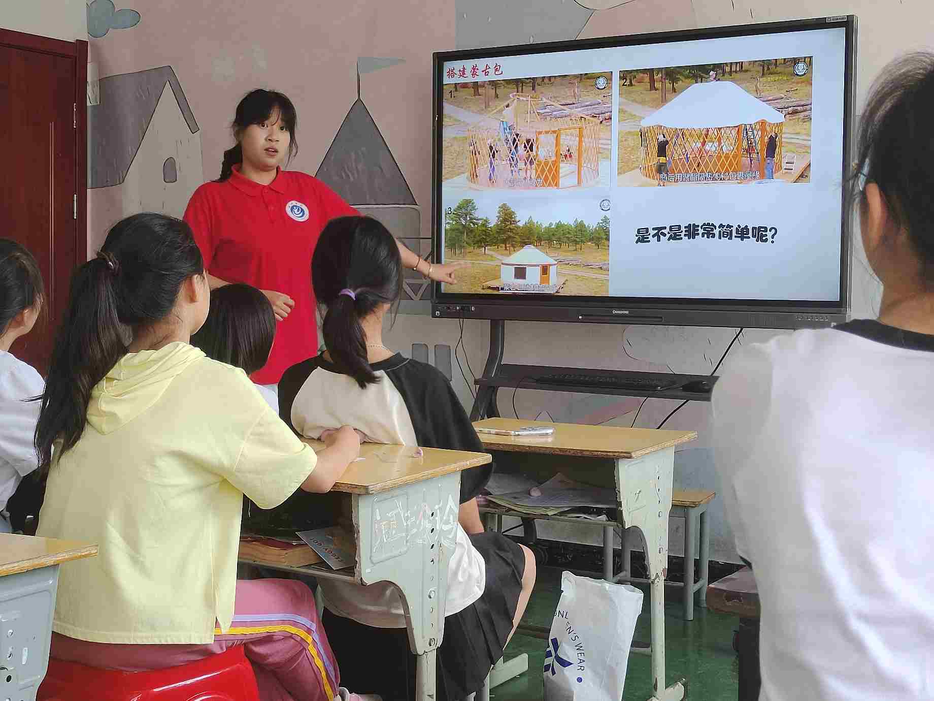 池州學院學子“踏丁香，傳知識”
