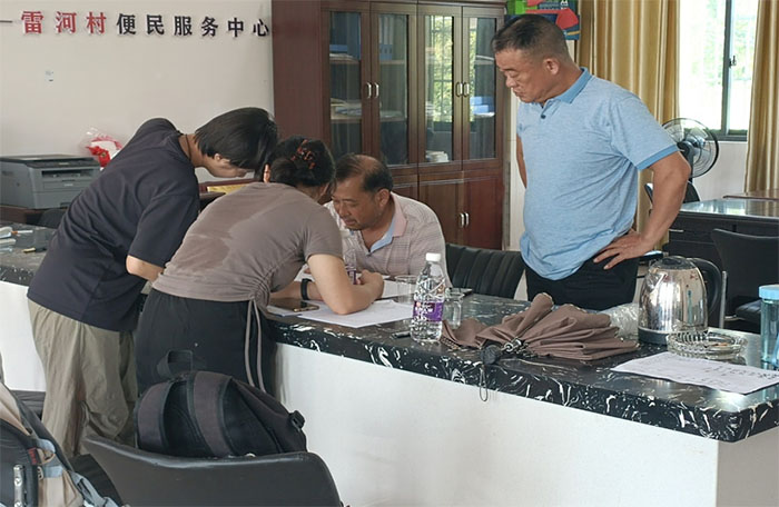 深入田間地頭，關(guān)注農(nóng)戶水稻種植——華中農(nóng)業(yè)大學(xué)赴湖北省監(jiān)利社會實踐調(diào)研團隊