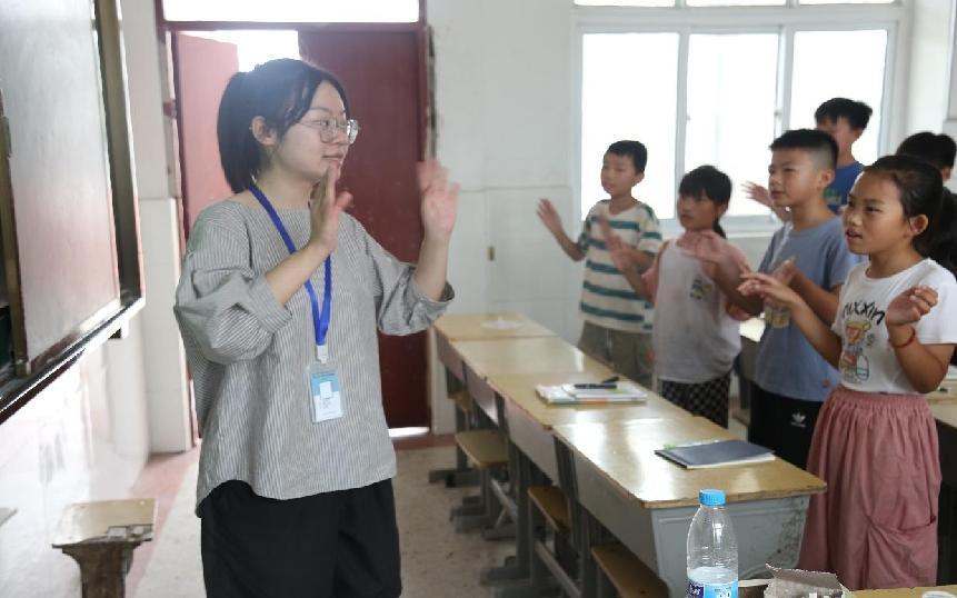 中國(guó)礦業(yè)大學(xué)筑夢(mèng)支教團(tuán)“向遠(yuǎn)筑夢(mèng)”分隊(duì) 順利開展7月20日支教活動(dòng)