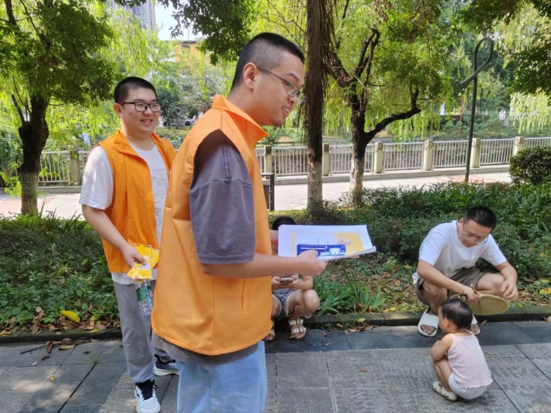 暑假“三下鄉”活動：大學生深入社區，調研居民生活實況