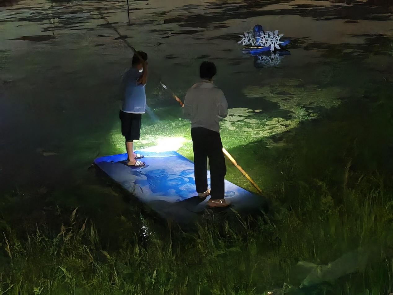 蘇州學子三下鄉：拂曉初照干勁足，漁歌唱晚詩意濃