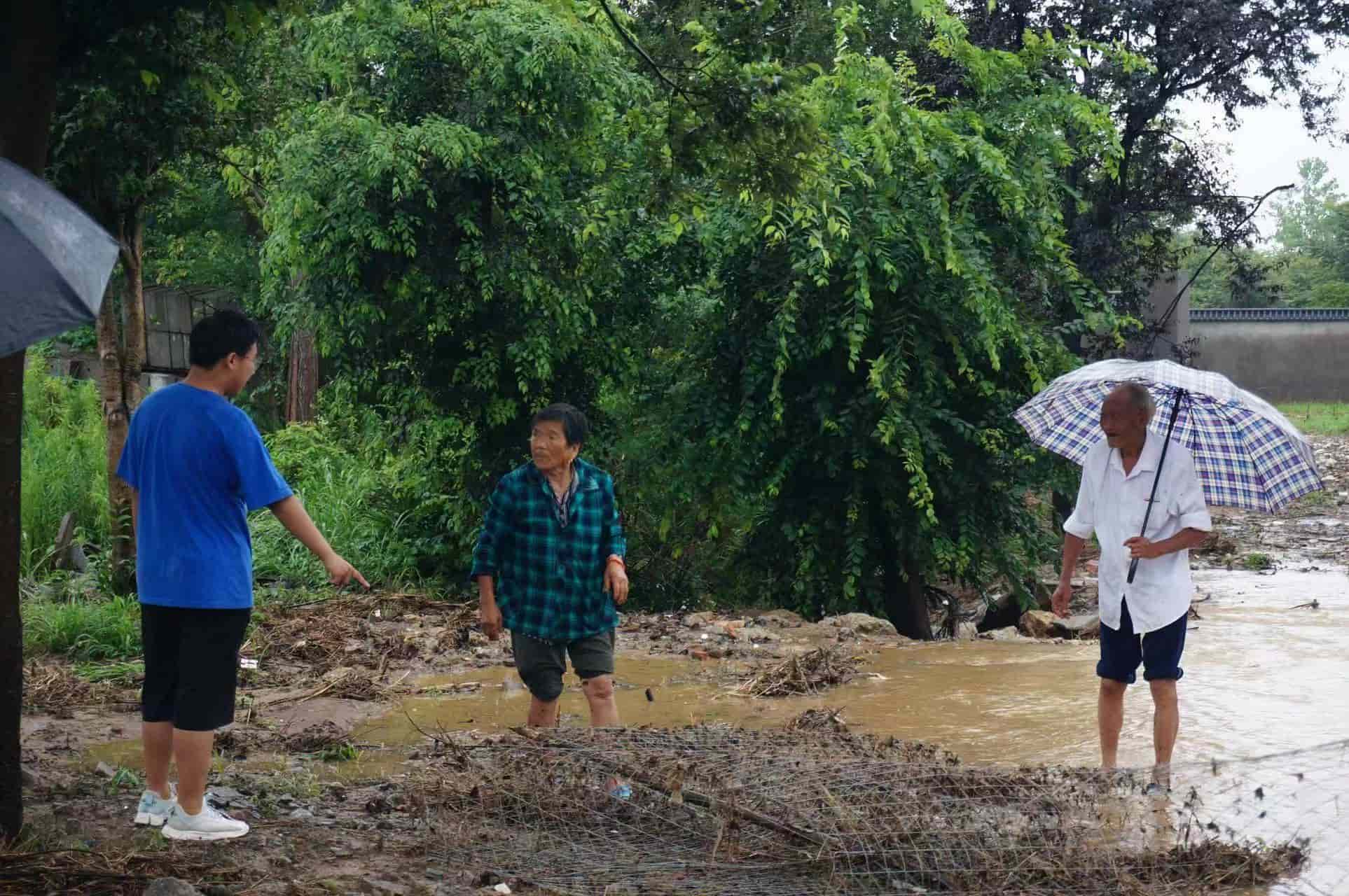 推進法治宣傳 助力鄉村振興 ——南財法學院獬豸小隊赴句容市天王鎮開展法治調研