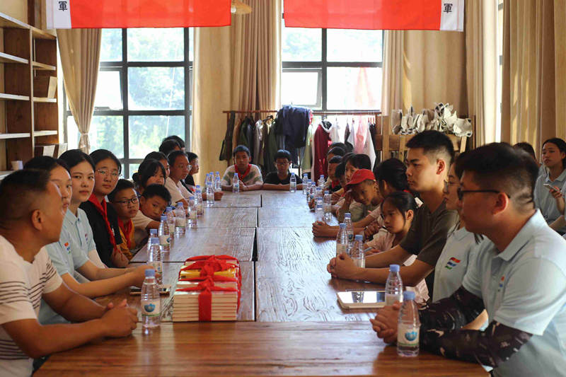 重外院三下鄉：“賡續紅色血脈，揚名立黨之風”實踐團紅軍村開班典禮圓滿完成