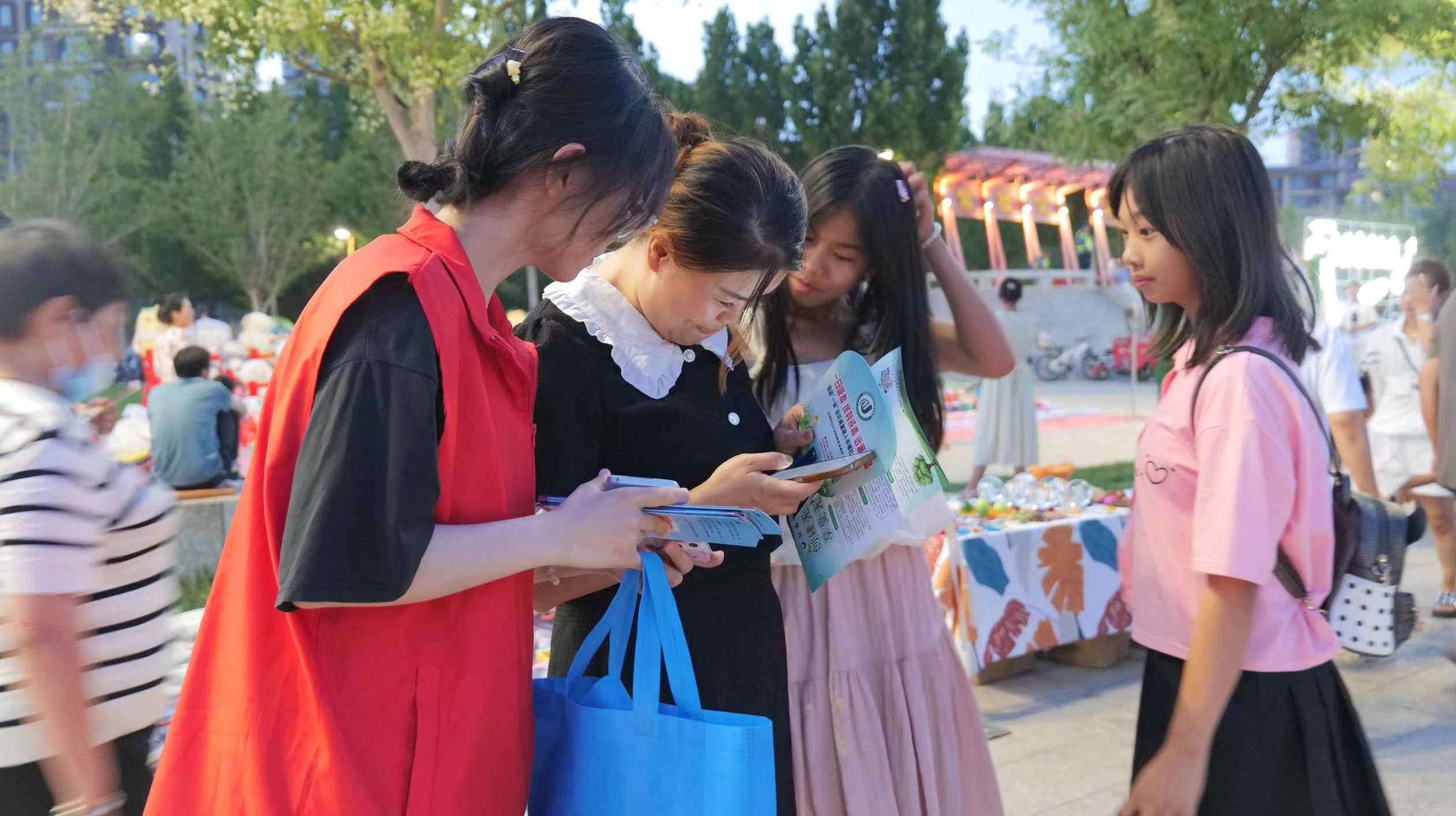 塔里木大學暑期三下鄉—遠離毒品陰霾，共筑防艾長城