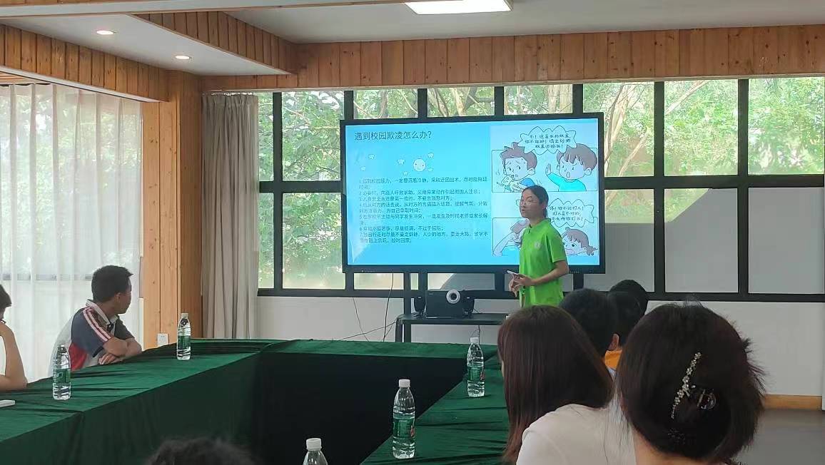 書屋宣講潤童心，利劍護蕾筑安全