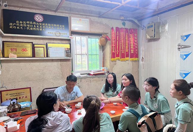 茶香飄逸，鄉(xiāng)村振興：福建農(nóng)林大學實踐隊探索安溪茶文化與農(nóng)業(yè)現(xiàn)代化