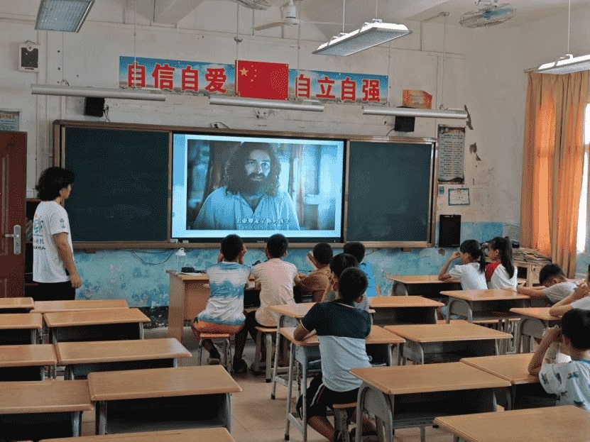 數(shù)海玖帆“三下鄉(xiāng)”活動持續(xù)升溫，吳川市林屋小學(xué)藝術(shù)氛圍濃厚