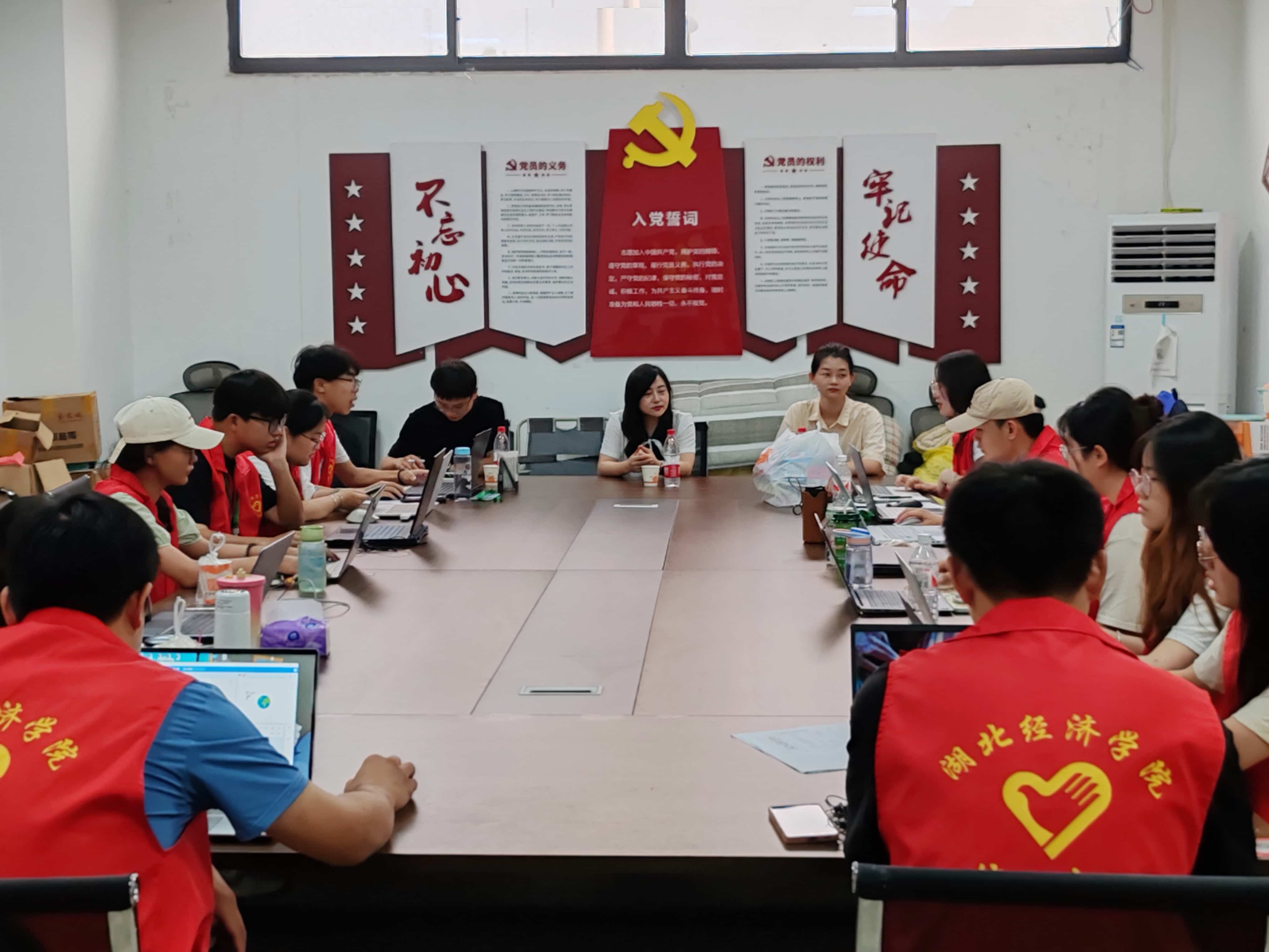 七彩課程促成長，微光IE暑托班特色活動顯成效！