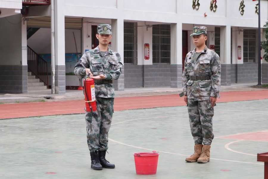 國防教育潤啟童心，紅色基因永傳承 ——木腳村開展國防動員 教育聯(lián)學活動