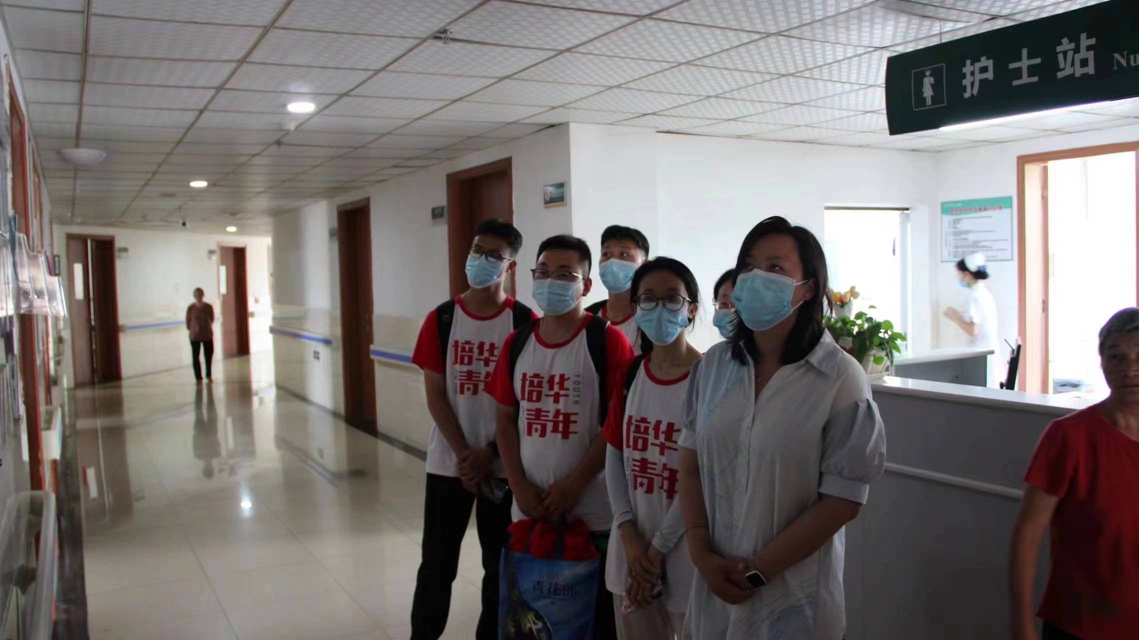 南丁格爾護理志愿者服務(wù)隊赴定南縣第一人民醫(yī)院參觀學(xué)習(xí)