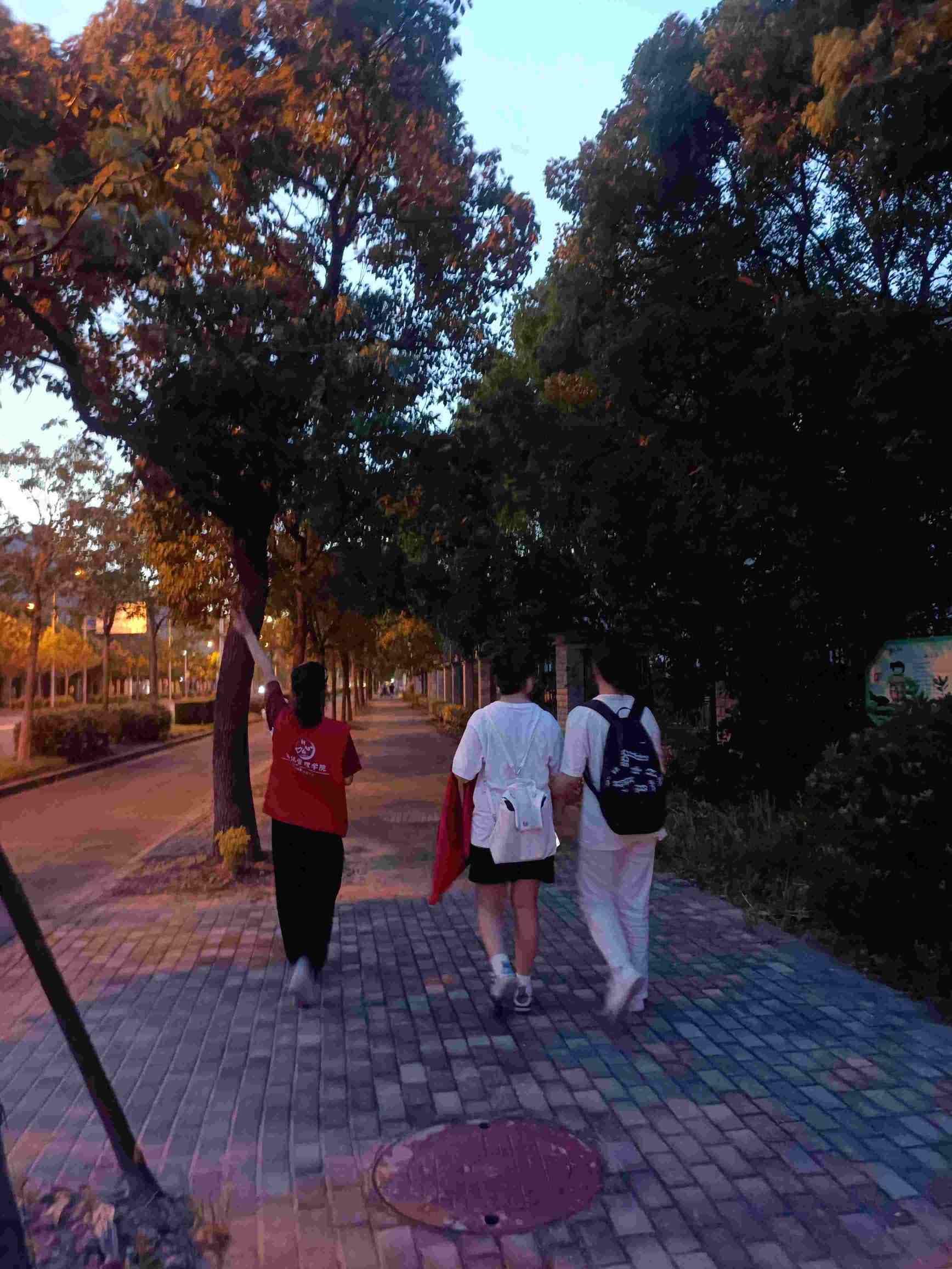 上海海洋大學學子崇明行——助力接軌數字時代，筑牢空巢防騙防線