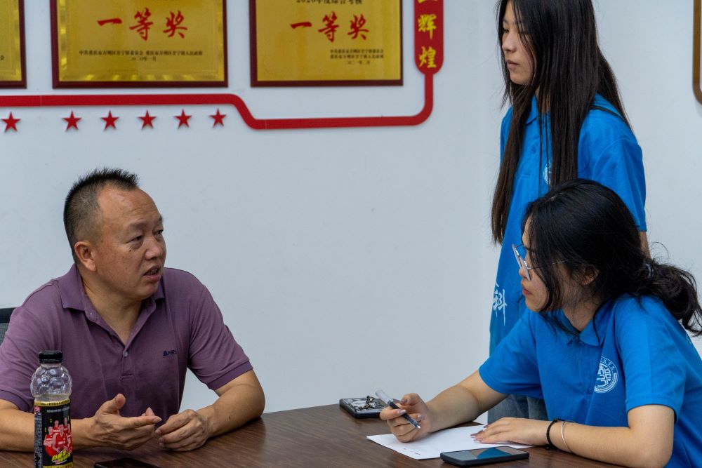 重人科學(xué)子三下鄉(xiāng)|心靈護(hù)航，藝彩飛揚(yáng)—“鄉(xiāng)夢(mèng)心語(yǔ)”實(shí)踐團(tuán)