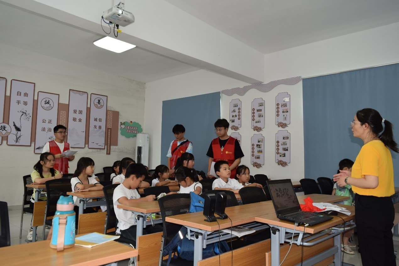 無錫學院學子三下鄉|踏尋抗美英雄紅色故里 共憶革命崢嶸歷史歲月——泰州市烈士陵園